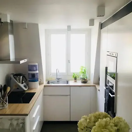Apartment Bright Duplex Near Train Station Paris